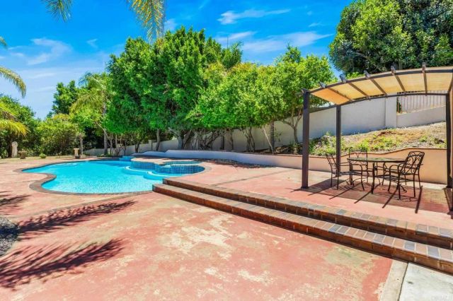 13848 Honnell Way, Jamul, CA 91935