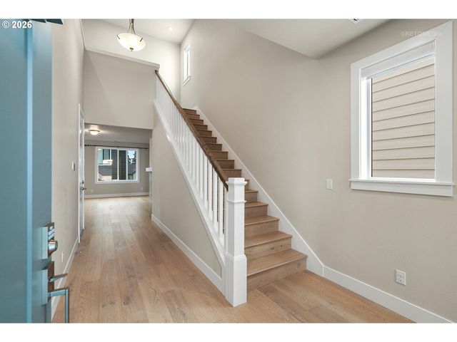 11678 Nw KEARNEY St, Portland, OR 97229