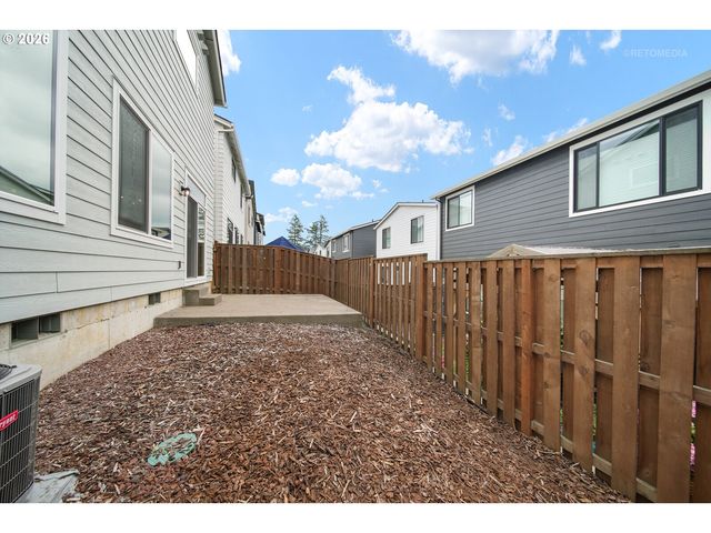 11678 Nw KEARNEY St, Portland, OR 97229