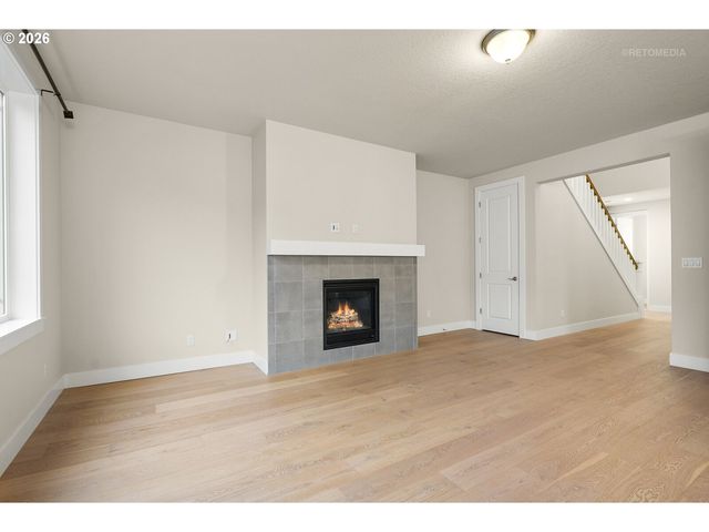 11678 Nw KEARNEY St, Portland, OR 97229