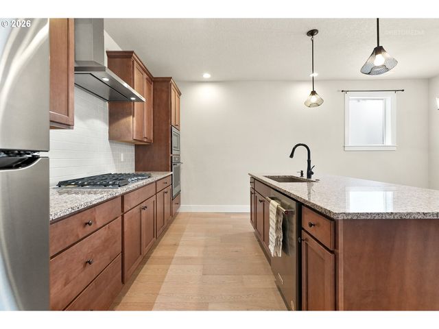 11678 Nw KEARNEY St, Portland, OR 97229