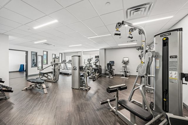 999 Hancock St 502, Quincy, MA 02169