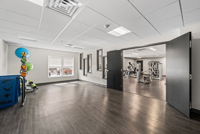 999 Hancock St 502, Quincy, MA 02169