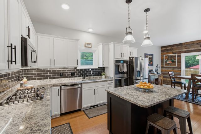 8820 Caswick Ct, Nolensville, TN 37135