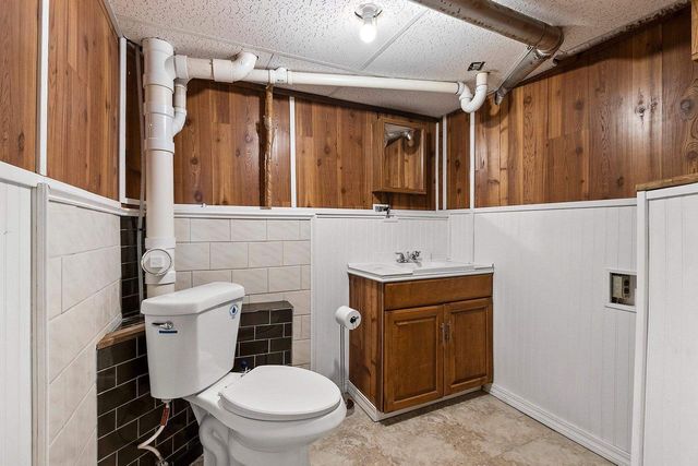 1413 WESTERN AVENUE, Green Bay, WI 54303
