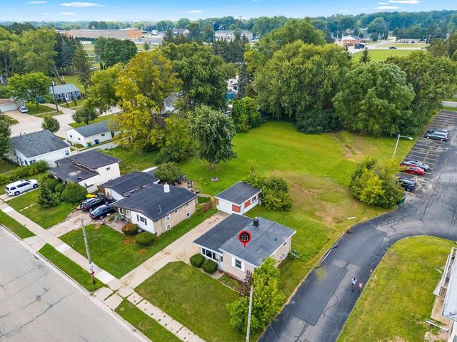1413 WESTERN AVENUE, Green Bay, WI 54303