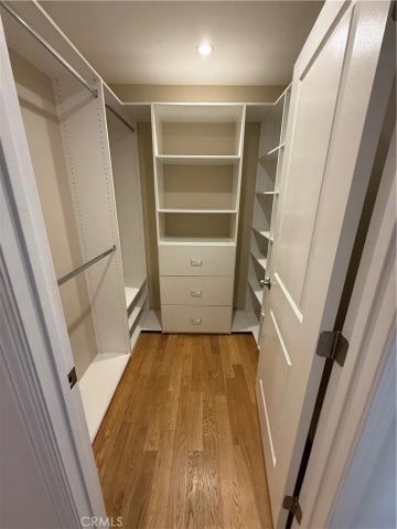 5906 Graves Avenue, Encino, CA 91316