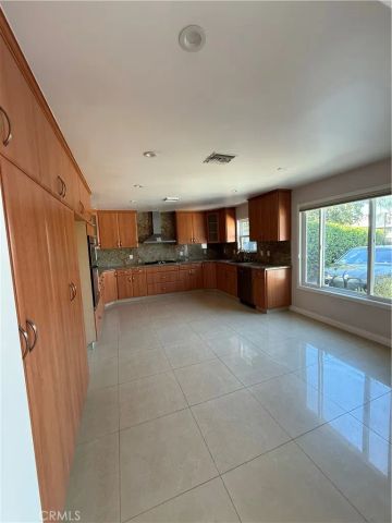 5906 Graves Avenue, Encino, CA 91316