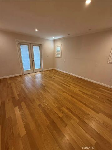 5906 Graves Avenue, Encino, CA 91316