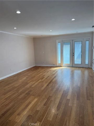 5906 Graves Avenue, Encino, CA 91316