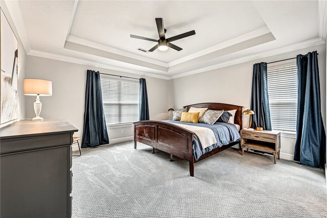 701 SW Maidstone Avenue, Bentonville, AR 72712