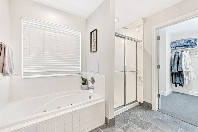 701 SW Maidstone Avenue, Bentonville, AR 72712