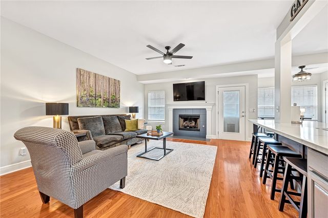 701 SW Maidstone Avenue, Bentonville, AR 72712