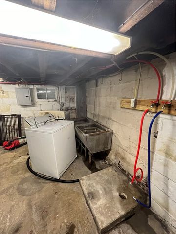 924 Locust Avenue, Monessen, PA 15062