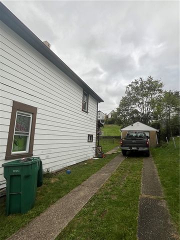 924 Locust Avenue, Monessen, PA 15062