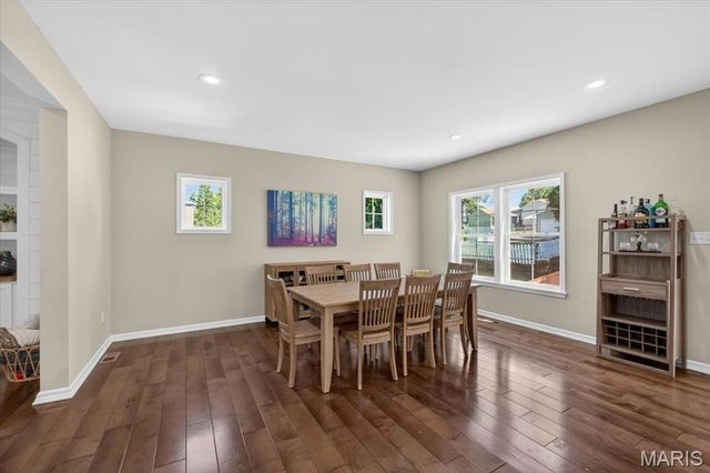 7730 Weaver Avenue, Maplewood, MO 63143