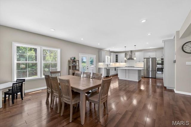 7730 Weaver Avenue, Maplewood, MO 63143