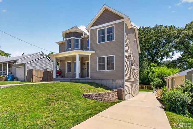 7730 Weaver Avenue, Maplewood, MO 63143