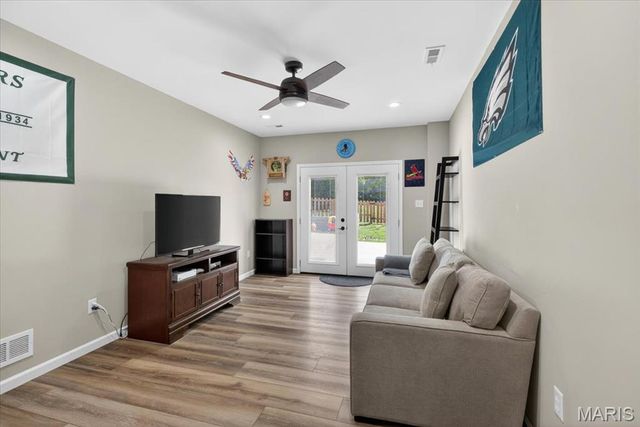 7730 Weaver Avenue, Maplewood, MO 63143