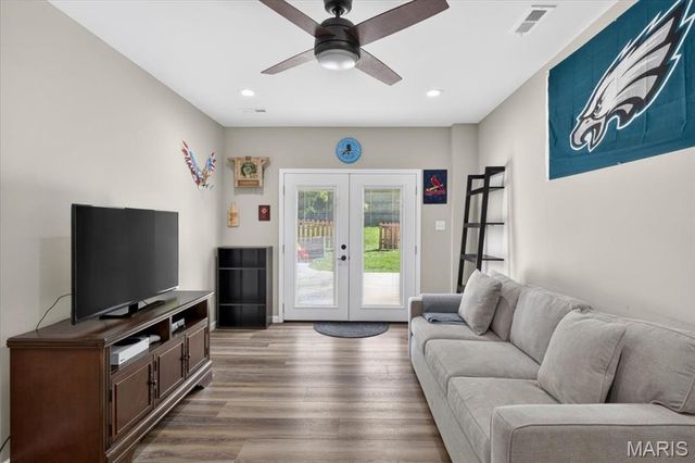 7730 Weaver Avenue, Maplewood, MO 63143