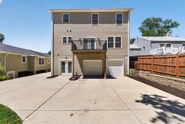 7730 Weaver Avenue, Maplewood, MO 63143