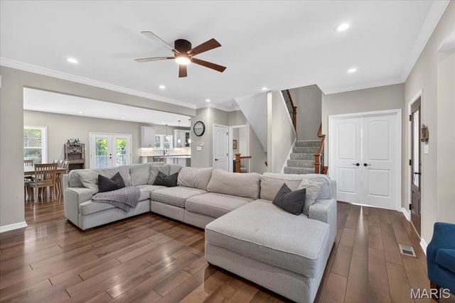 7730 Weaver Avenue, Maplewood, MO 63143