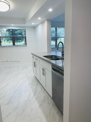 16171 Blatt Blvd 101, Weston, FL 33326