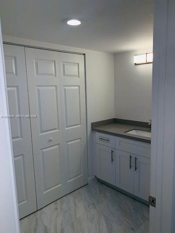 16171 Blatt Blvd 101, Weston, FL 33326