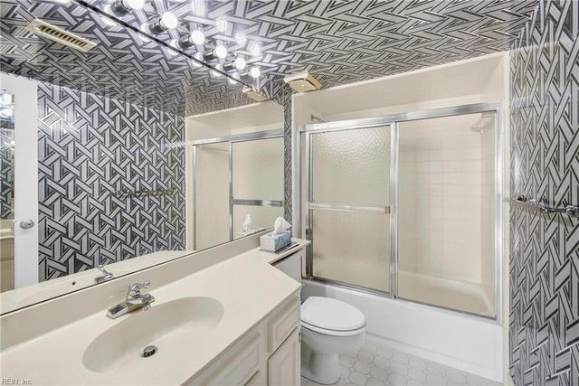 3300 Ocean Shore Ave Apt 1401, Virginia Beach, VA 23451