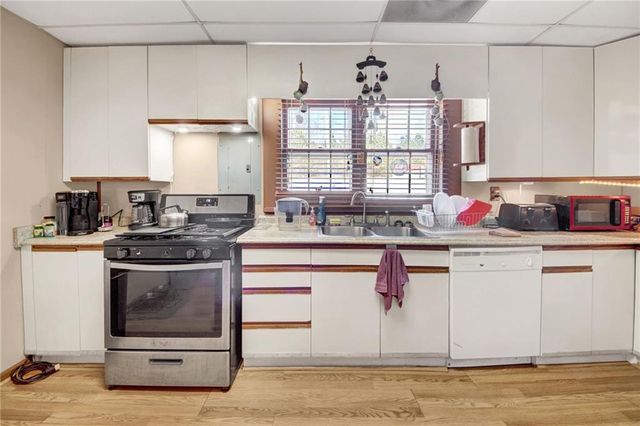 820 Ledbetter W Road, Villa Rica, GA 30180