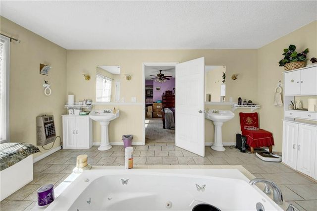 820 Ledbetter W Road, Villa Rica, GA 30180