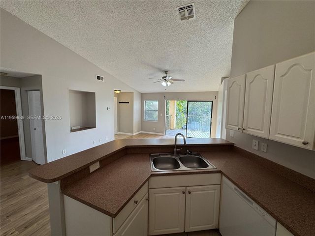 9999 Summerbreeze Dr 108, Sunrise, FL 33322