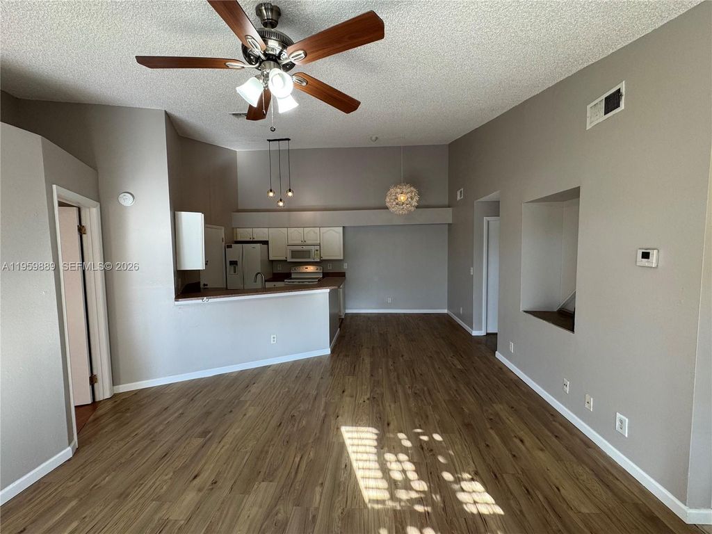 9999 Summerbreeze Dr 108, Sunrise, FL 33322