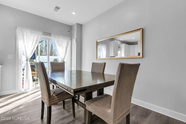 42 Athens Way, Cliffwood, NJ 07721