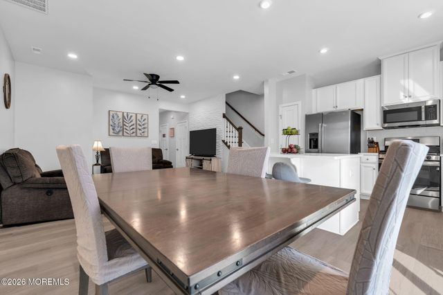 42 Athens Way, Cliffwood, NJ 07721