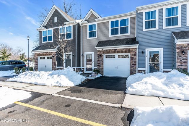 42 Athens Way, Cliffwood, NJ 07721