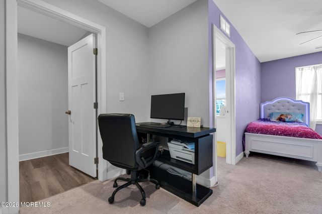 42 Athens Way, Cliffwood, NJ 07721