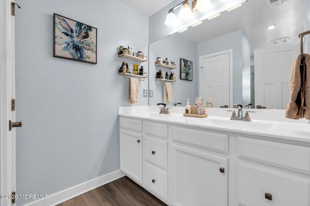 42 Athens Way, Cliffwood, NJ 07721