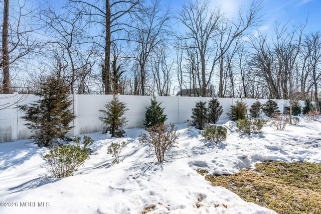 42 Athens Way, Cliffwood, NJ 07721