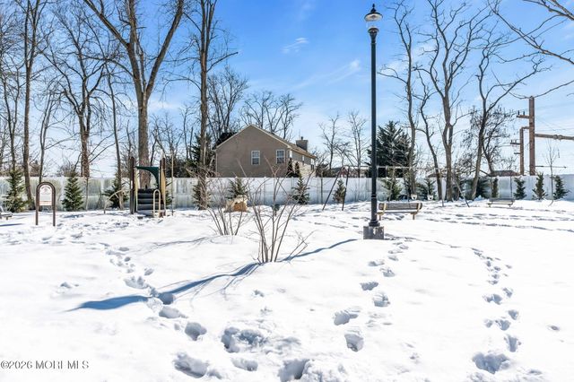 42 Athens Way, Cliffwood, NJ 07721