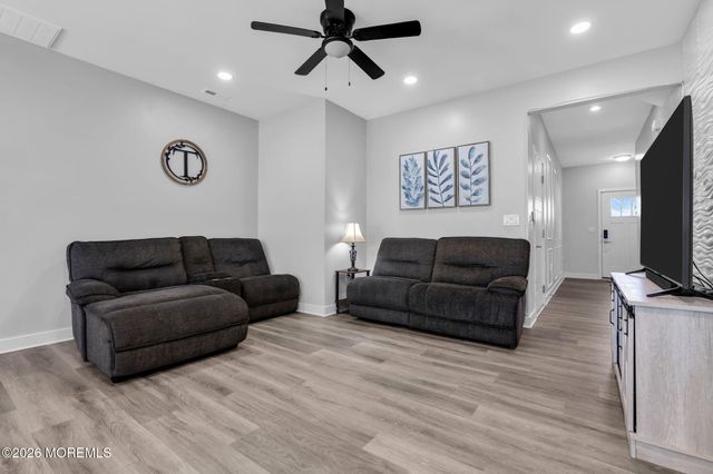 42 Athens Way, Cliffwood, NJ 07721