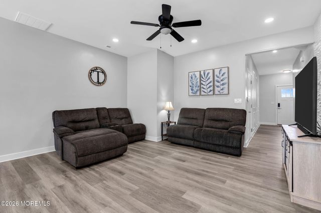 42 Athens Way, Cliffwood, NJ 07721