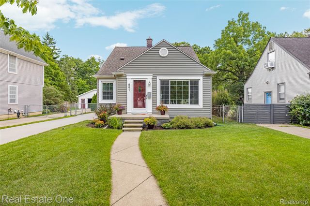 881 W Maplehurst Street, Ferndale, MI 48220