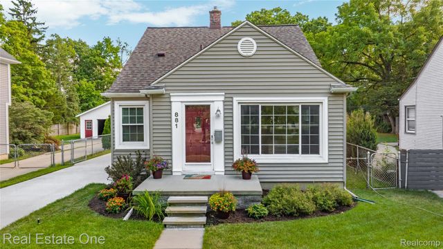 881 W Maplehurst Street, Ferndale, MI 48220