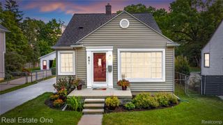 881 W Maplehurst Street, Ferndale, MI 48220