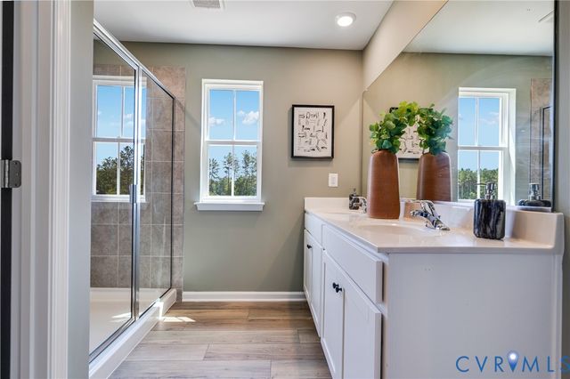 8752 Pioneer Hill Dr, Chesterfield, VA 23832