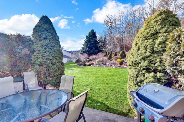 204 Erik Drive, East Setauket, NY 11733