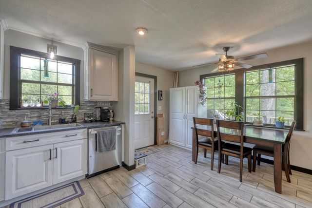 1059 Pleasant Hill Road, Murphy, NC 28906