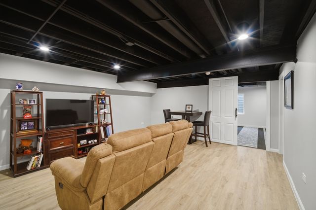 843 Brahms Road, Volo, IL 60073