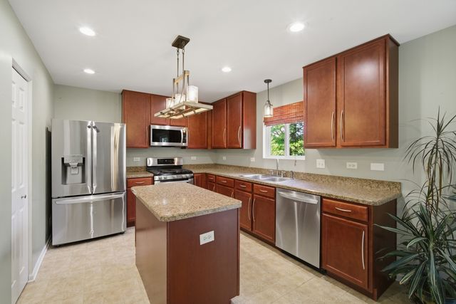 843 Brahms Road, Volo, IL 60073